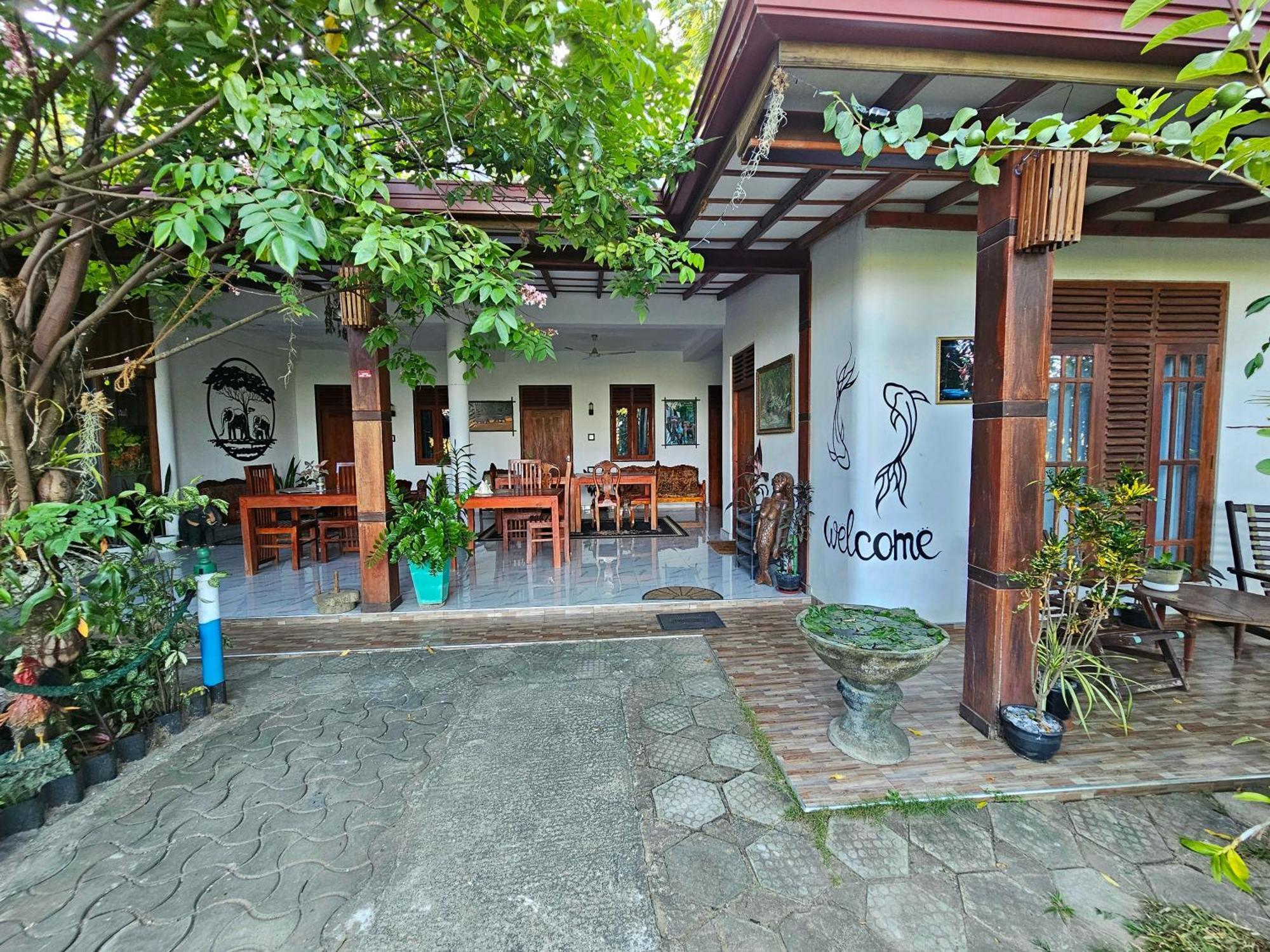 Hotel ทิซซามาฮารามา ภายนอก รูปภาพ