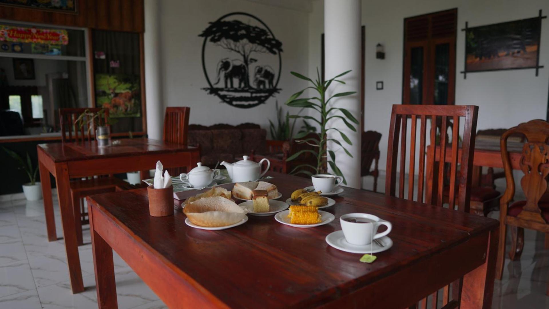 Hotel ทิซซามาฮารามา ภายนอก รูปภาพ